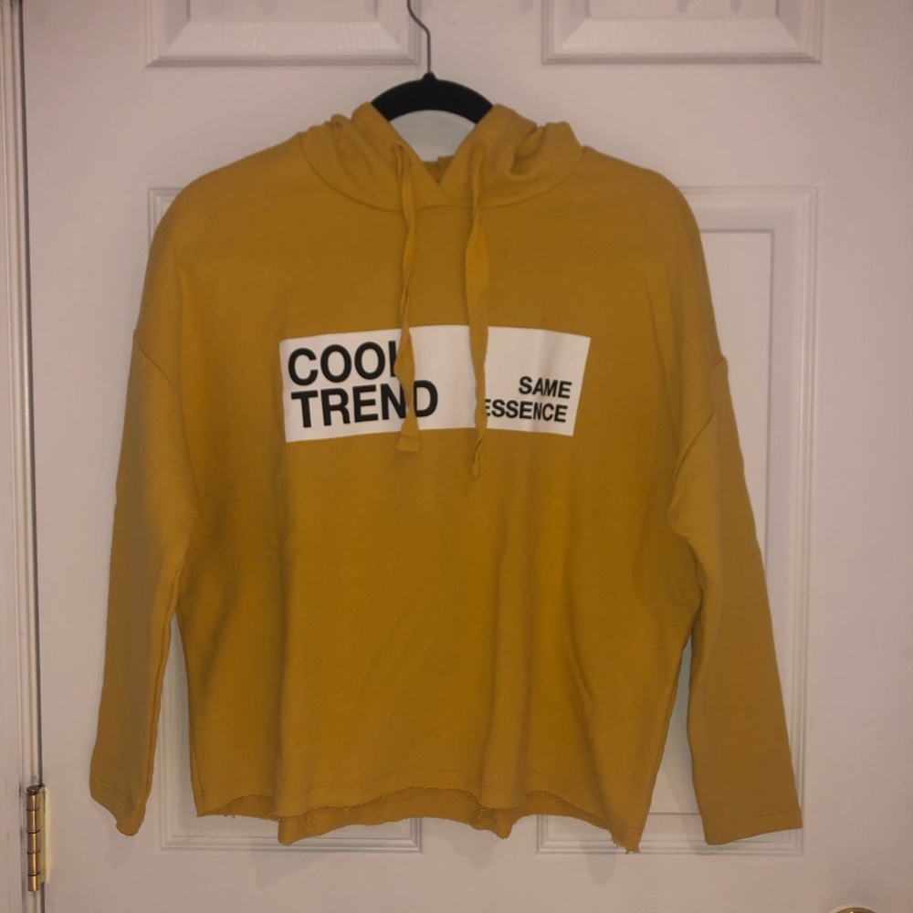 Cropped hoodie